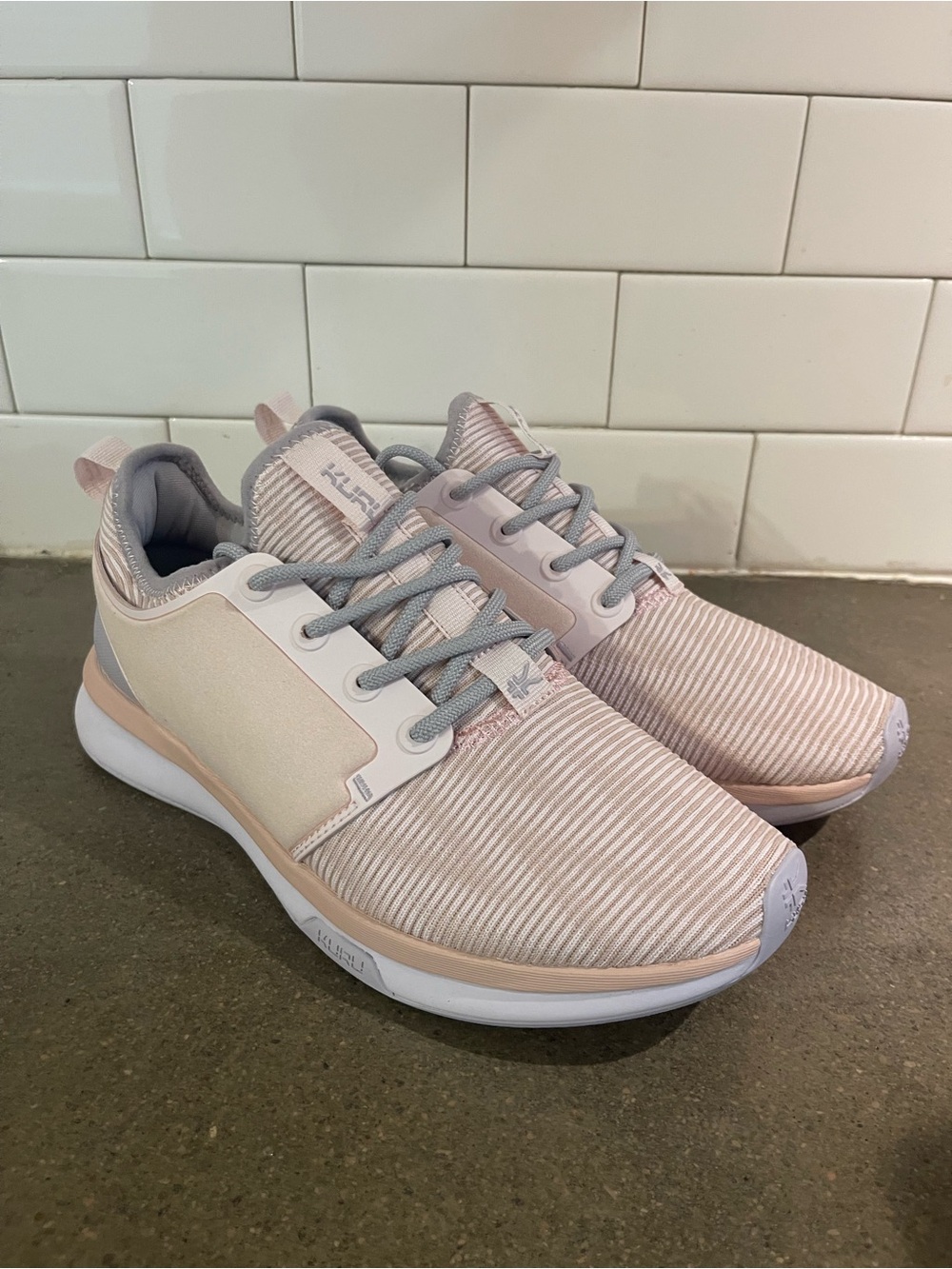 KURU ATOM Women’s 9 Pink Sorbet Lilac Comfort Walking Sneakers
